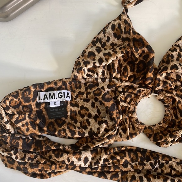 I AM GIA Cheetah Top - Picture 3 of 3